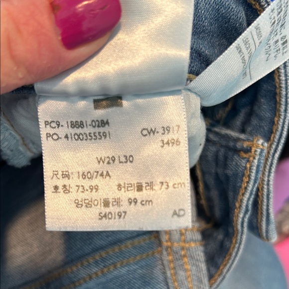 Levi’s 711 Skinny Blue Jeans with flower embroidery - Picture 5 of 5